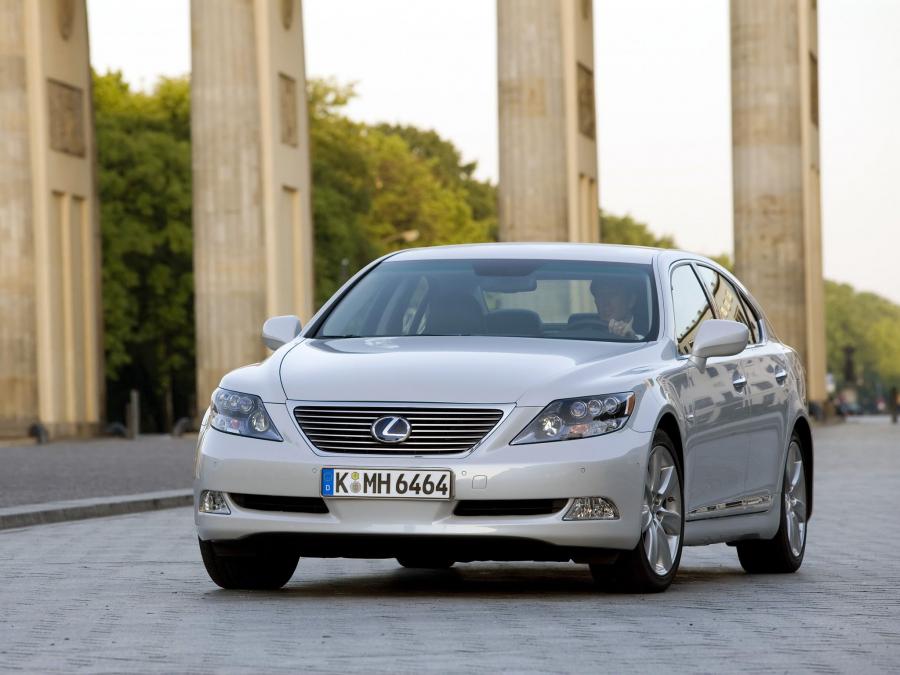  Lexus LS600h 2007 года  (EU) (фото 14 из 16)